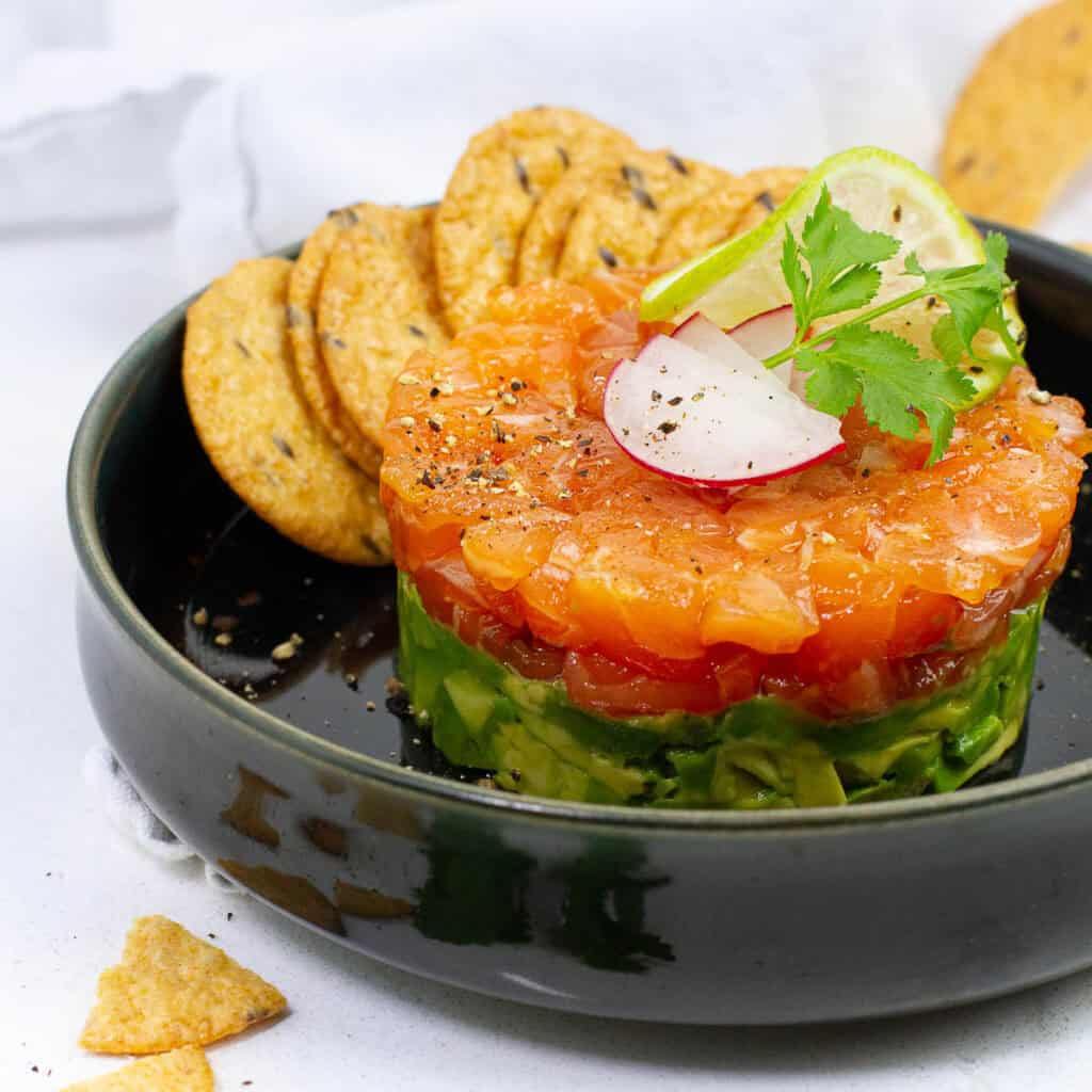 Salmon Avocado Tartare - Plates by Nat