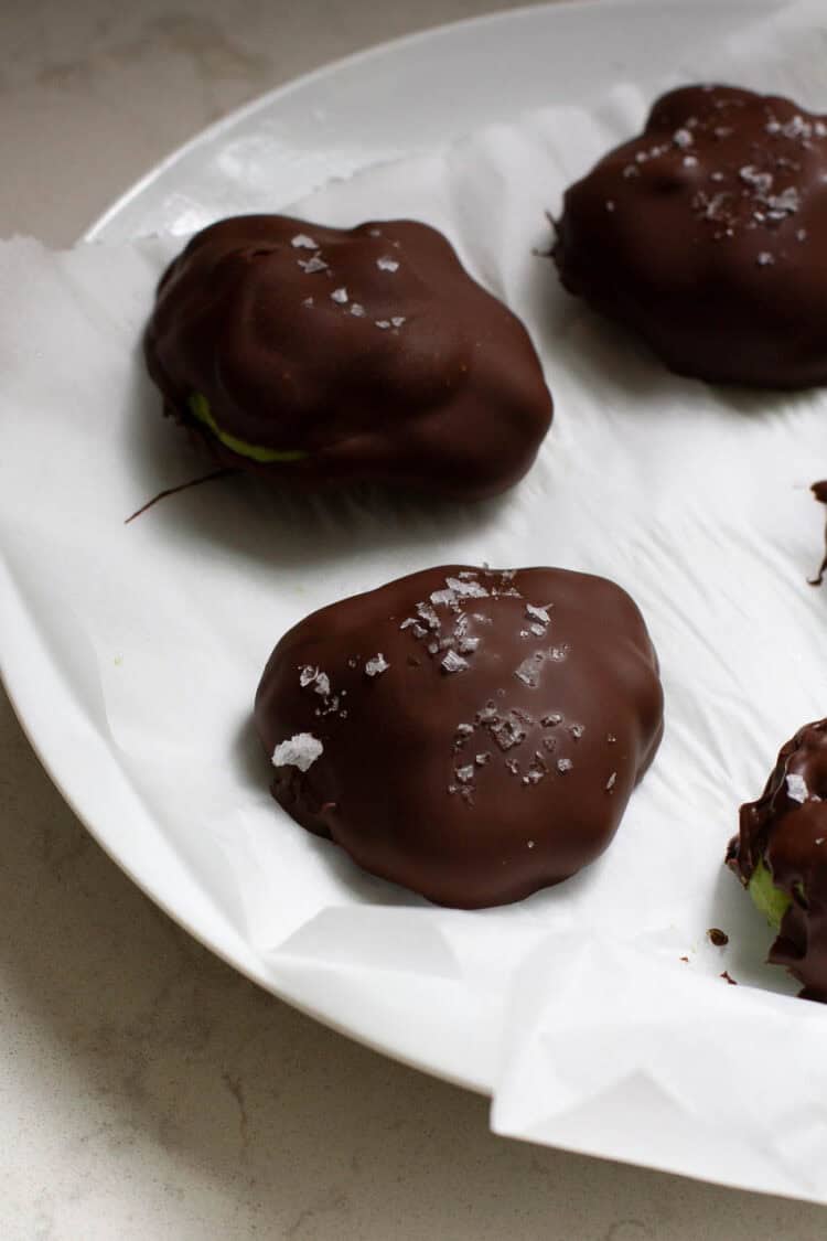 Matcha Pecan Yogurt Clusters - Plates by Nat