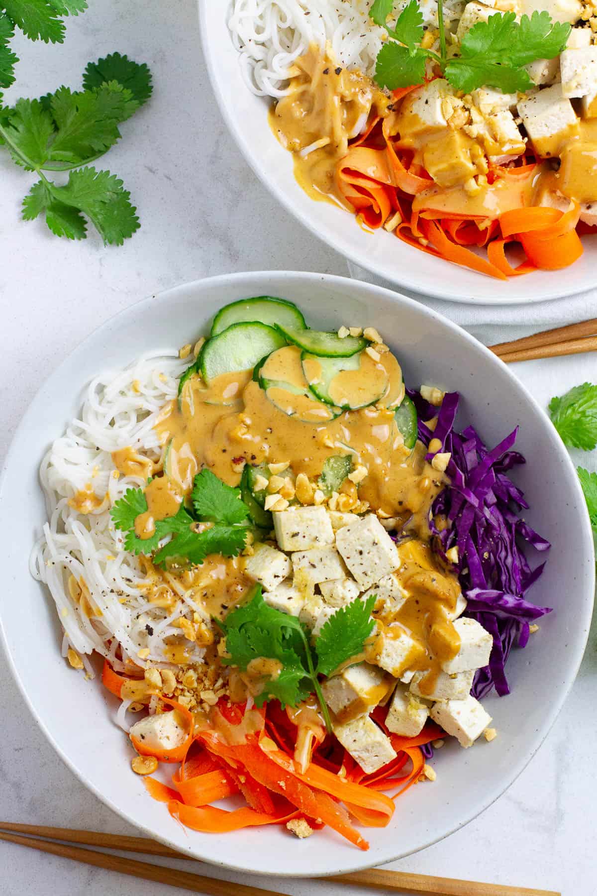 Top view of spring roll bowls.